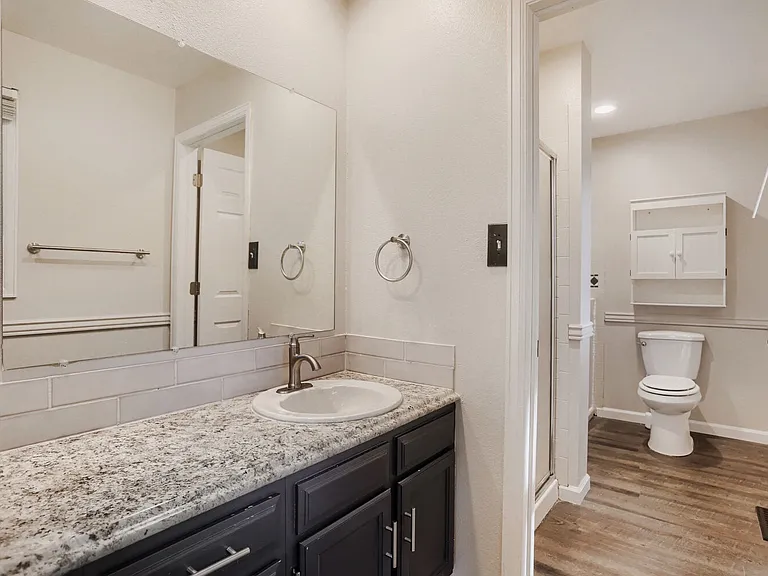 7718 S Cove Cir — Photo 19