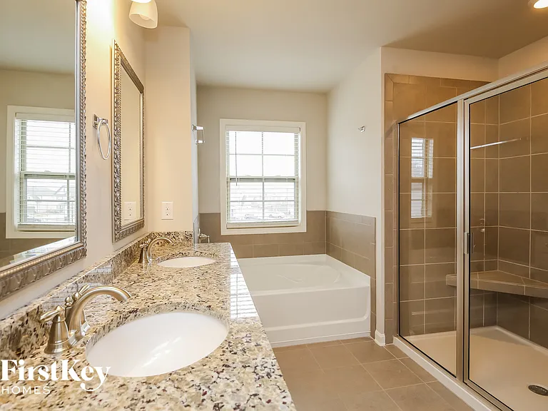 2025 Sorrento Ct — Photo 10