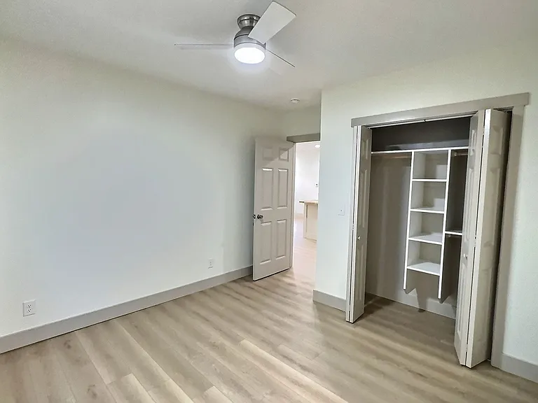 1215 N Washington St — Photo 13