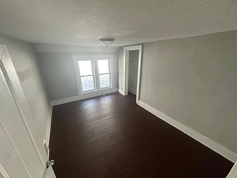 1351 Logan Ave NW — Photo 13