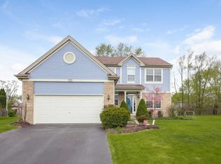 532 Sandpiper Dr, Lindenhurst, IL 60046