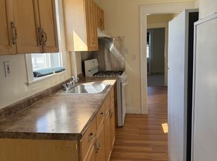 100 S Washington Ave APT 3, Bergenfield, NJ 07621