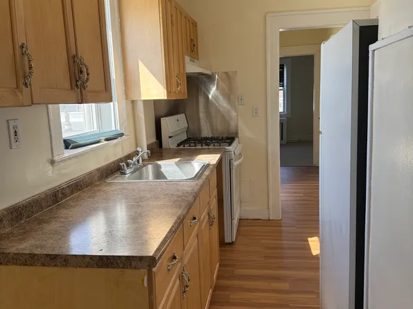 100 S Washington Ave, Bergenfield, NJ