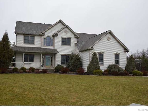 2nd image of 9628 Carmelo Ct