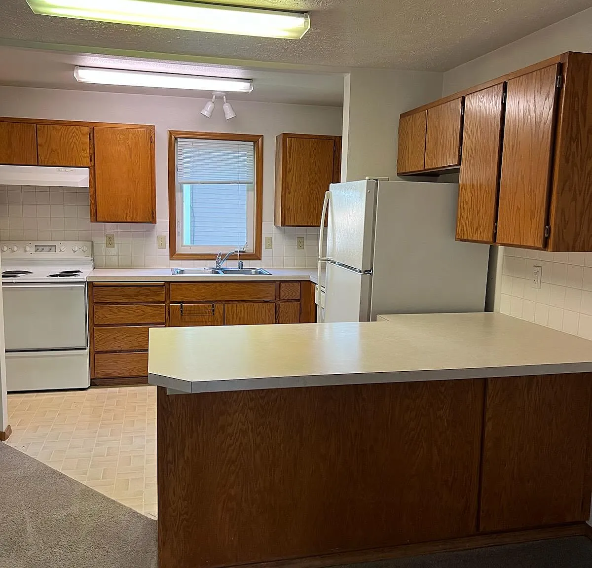 2 bed, $1,150 — Photo 2