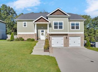 9379 Chirping Rd, Hixson, TN 37343