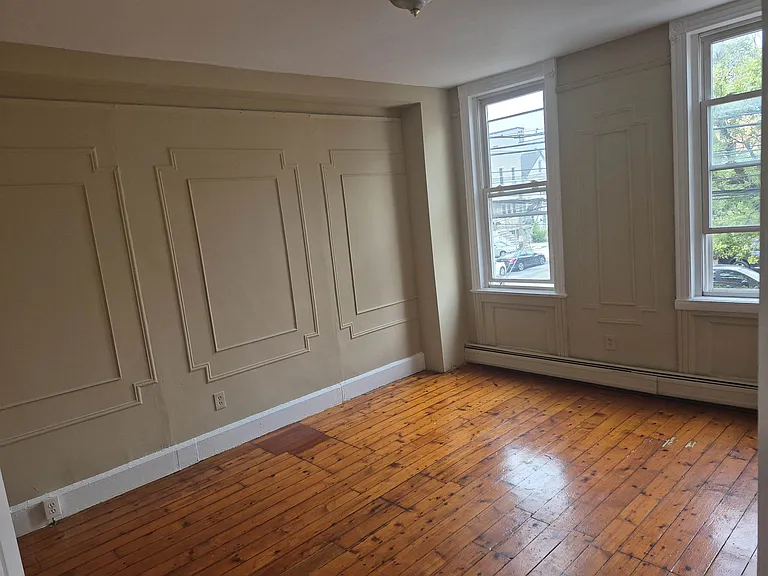 123 Franklin St #2 — Photo 2