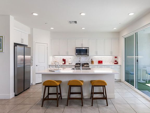 5th image of 43265 Passagio Lago Way