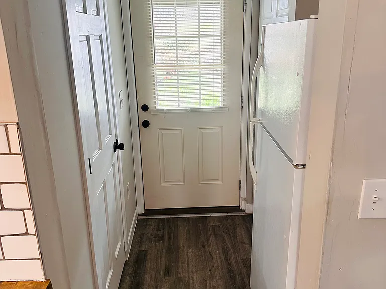 714 Evans St — Photo 10