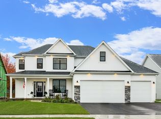 571 W Meadowdale Cir, Hampshire, IL 60140