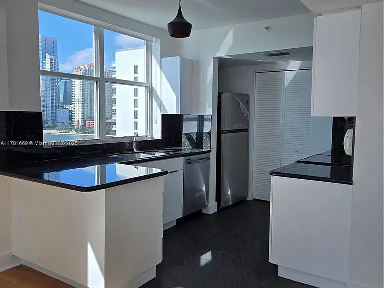 800 Claughton Island Dr #1205 — Photo 19
