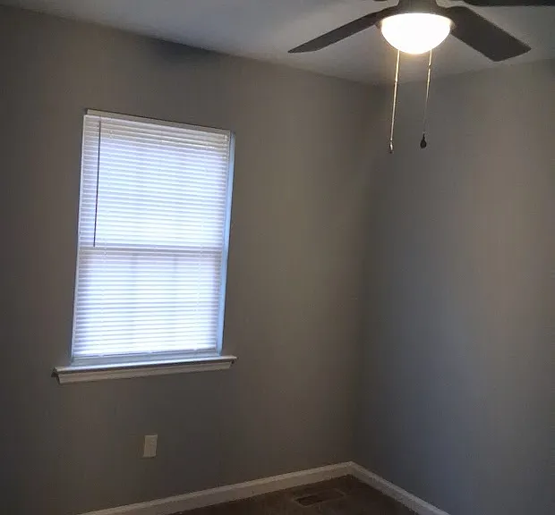 1725 Wharton Ave — Photo 4