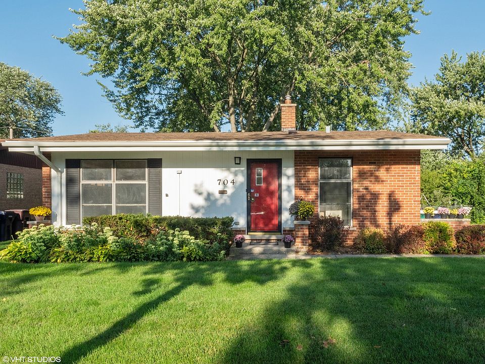 1st image of 704 Arthur Dr