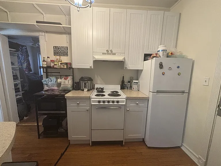 35 Queensberry St #16 — Photo 6