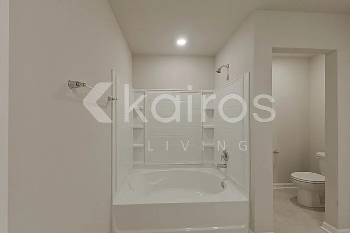 118 Santiago Ct — Photo 22