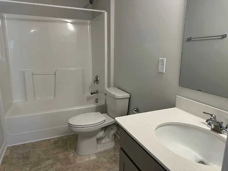 216 Melbourne Dr — Photo 18