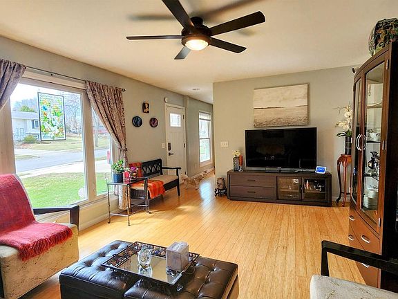 5th image of 2818 Brandon Road