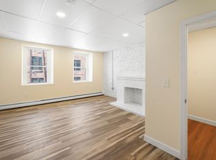 114 Appleton St UNIT 1F, Lowell, MA 01852