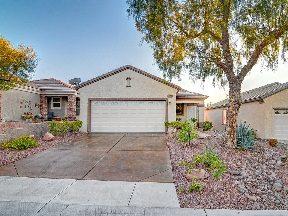 2339 Tranquil Moon St
