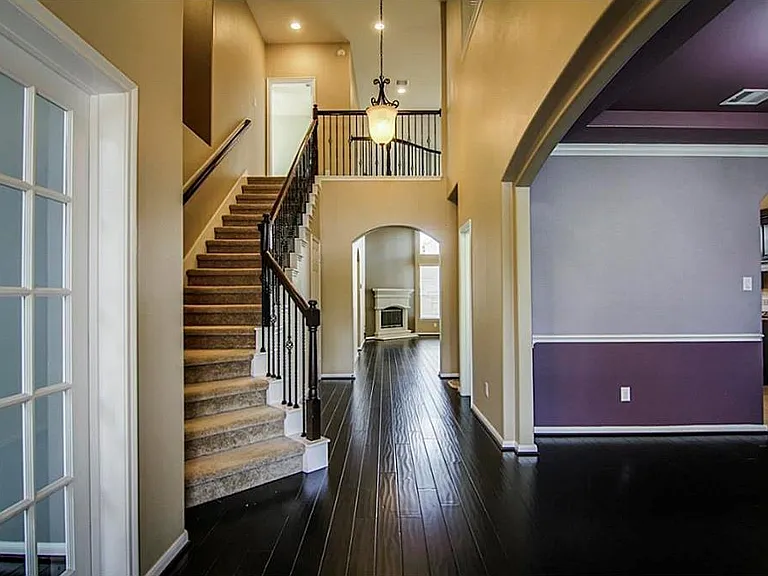 10207 White Pines Dr — Photo 4