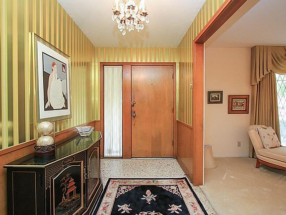 3rd image of 4114 Breakwood Dr