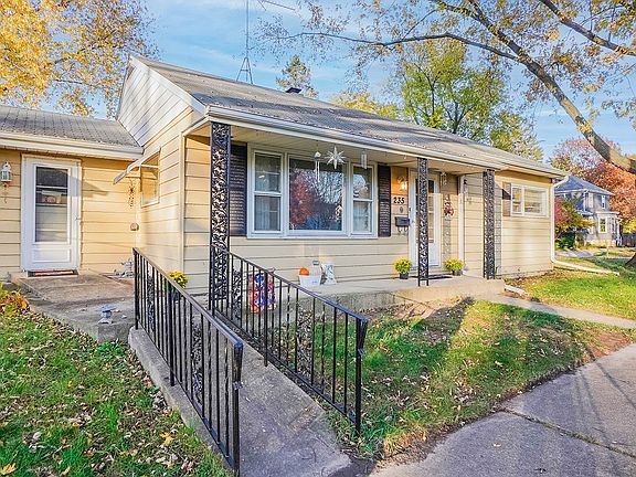 4th image of 235 E McConnell Ave
