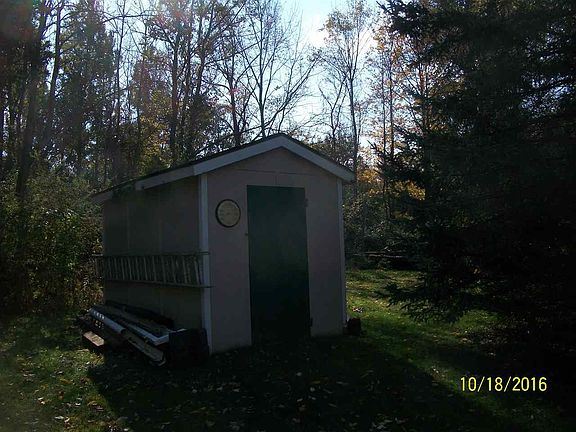 3rd image of 342 Lakeshore Dr