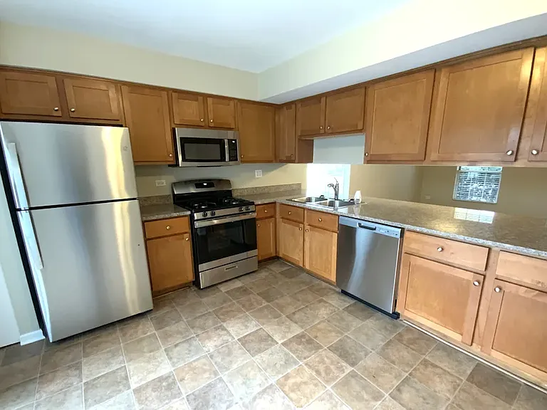 1350 Sebring Cir — Photo 9