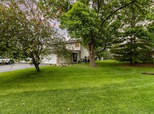 8405 W 97th St, Minneapolis, MN 55438