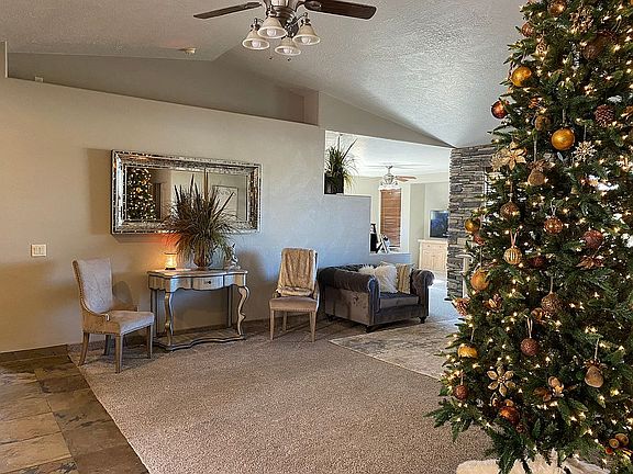 5th image of 2082 S Angell Heights Dr
