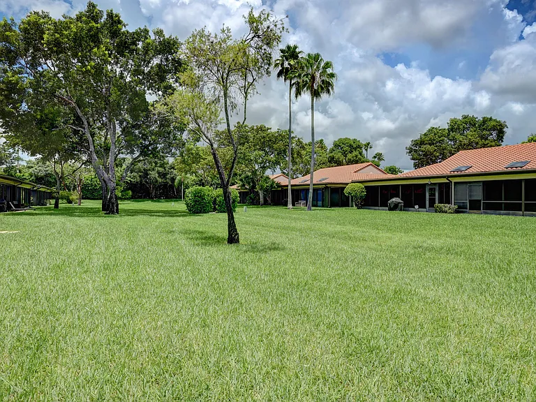 5895 Autumn Lake Ln #A — Photo 11