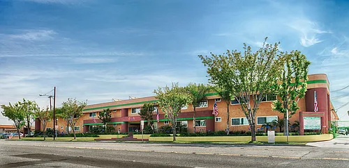Flamingo Apartments Photo 1