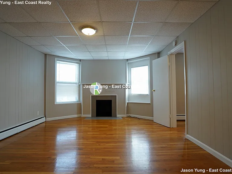 1055 Beacon St #6 — Photo 1