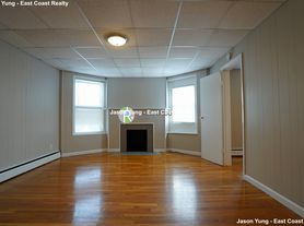 1055 Beacon St