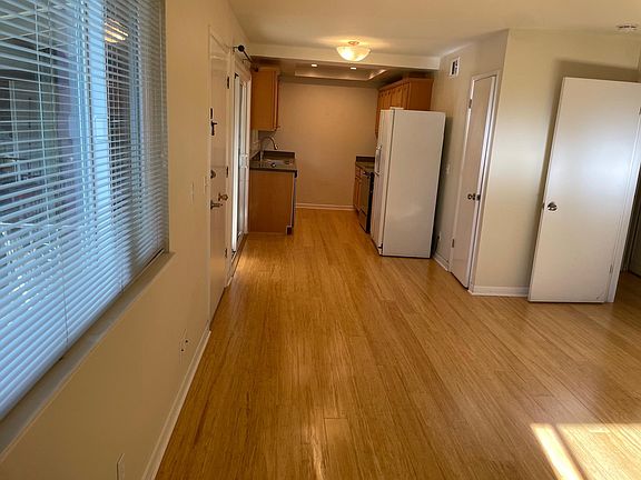 5th image of 1584 Mendenhall Dr APT 3