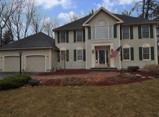 7 Bedros St, Windham, NH 03087