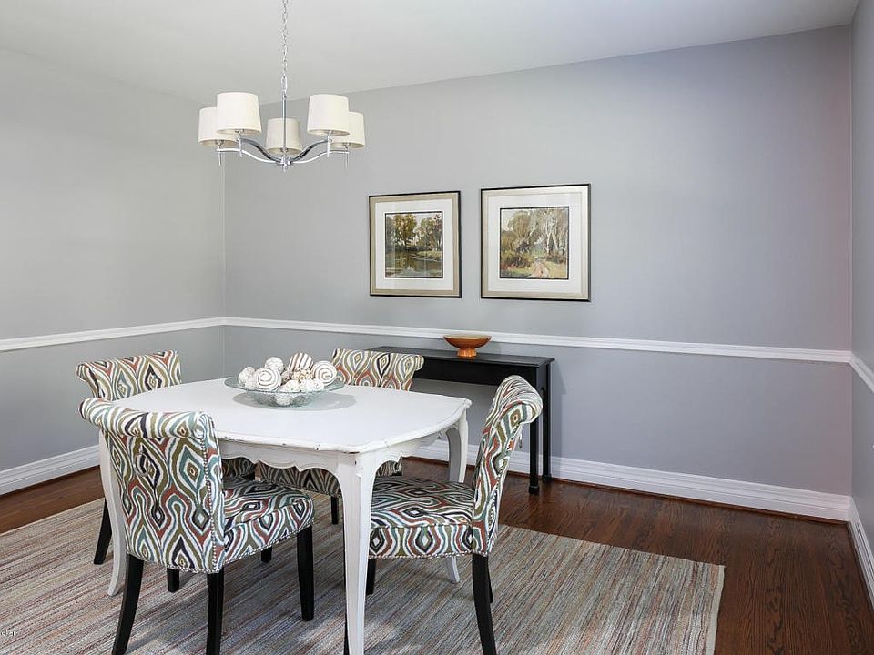 425 S Sherrin Ave, Norbourne Estates, KY 40207 Zillow