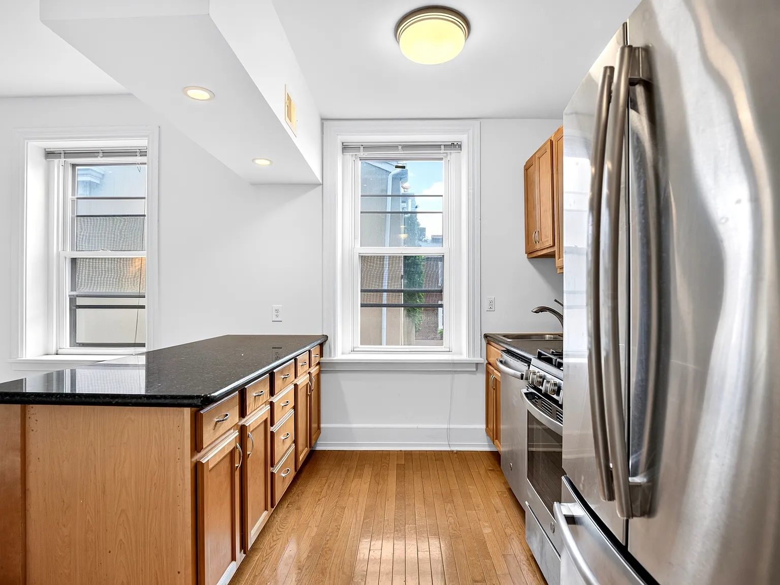1 bed, 489 sqft, $1,600 — Photo 3
