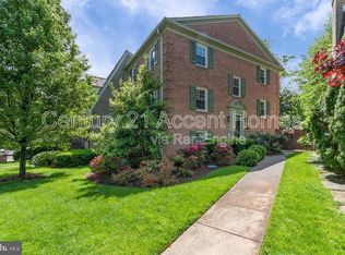 4720 24th St N, Arlington, VA 22207