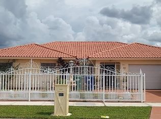 301 SW 136th Ct, Miami, FL 33184