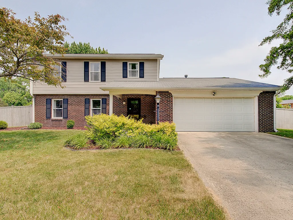 8814 Caplock Ln photo 1
