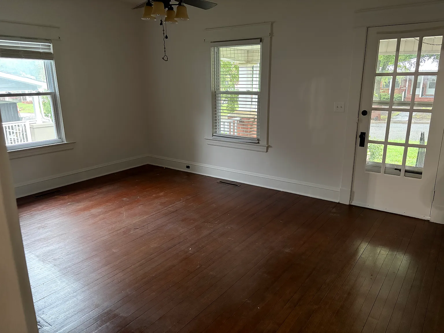 2 bed, 1200 sqft, $1,095 — Photo 4