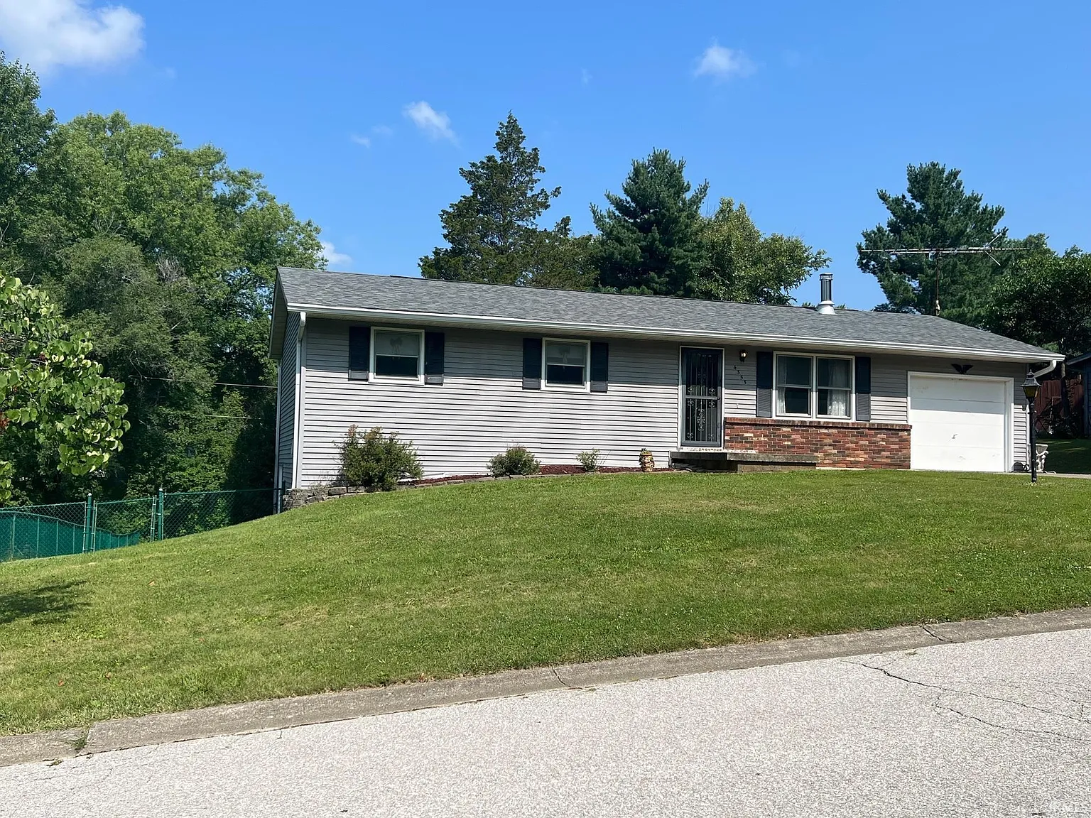 4355 N Ridgewood Dr photo 1