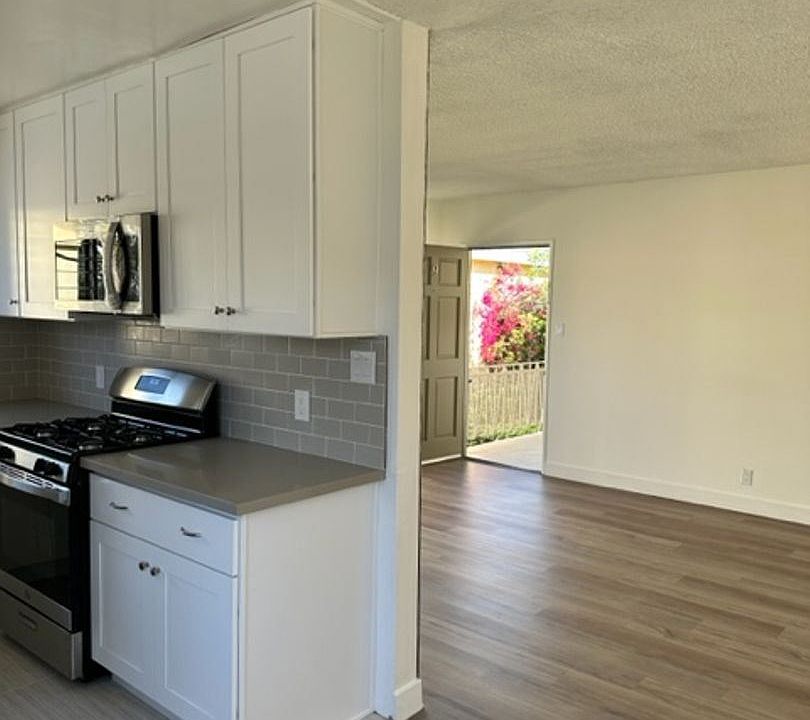 1st image of 3609 Mentone Ave APT 9