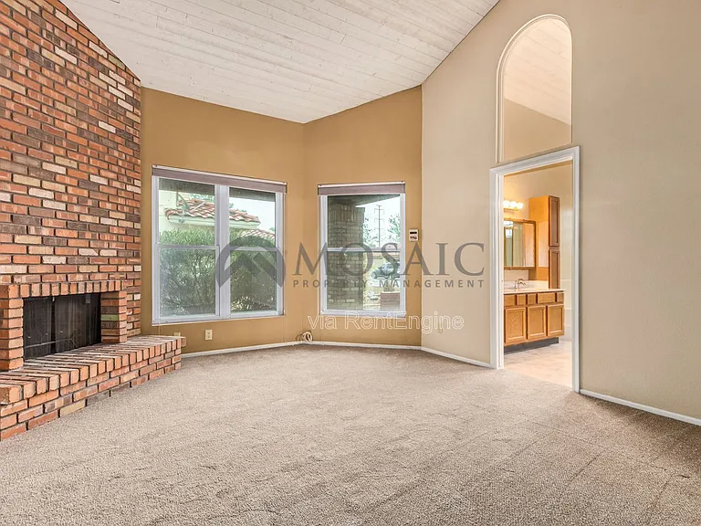 10156 E Becker Ln — Photo 13