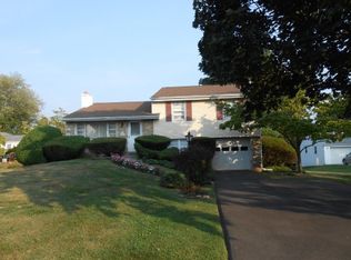 119 Hilltop Dr, Churchville, PA