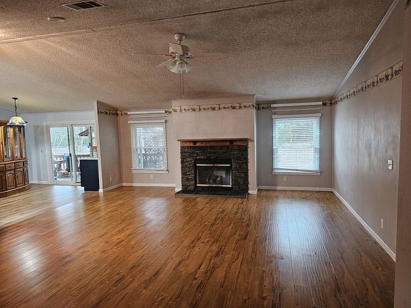 4th image of 129 Royal Oaks Ct