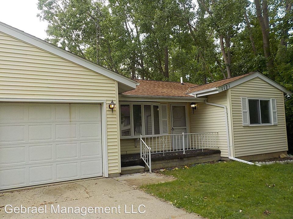 1st image of 1121 River Valley Dr