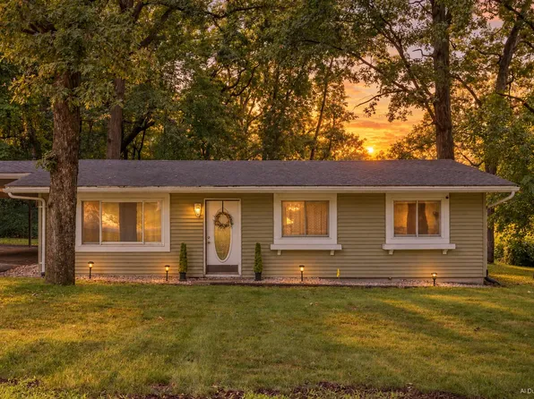 1535 Willow St, Michigan City, IN 46360