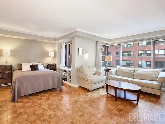 Sold by Bellmarc Realty | media 1